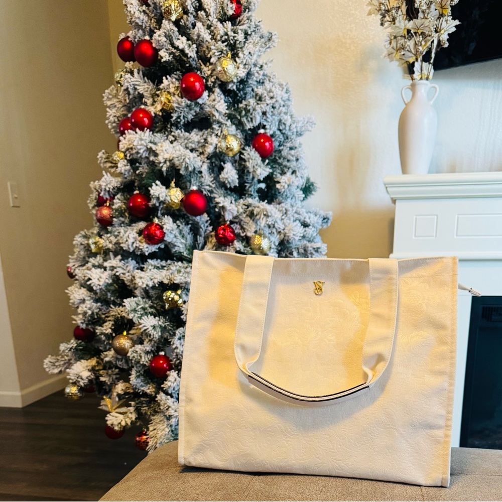 Victoria's Secret Cream Tote Bag New without label